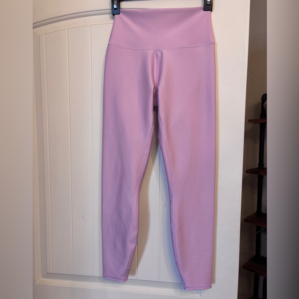 ALO Yoga SWEET PINK 7/8 Airlift Leggings - Picture 10 of 10